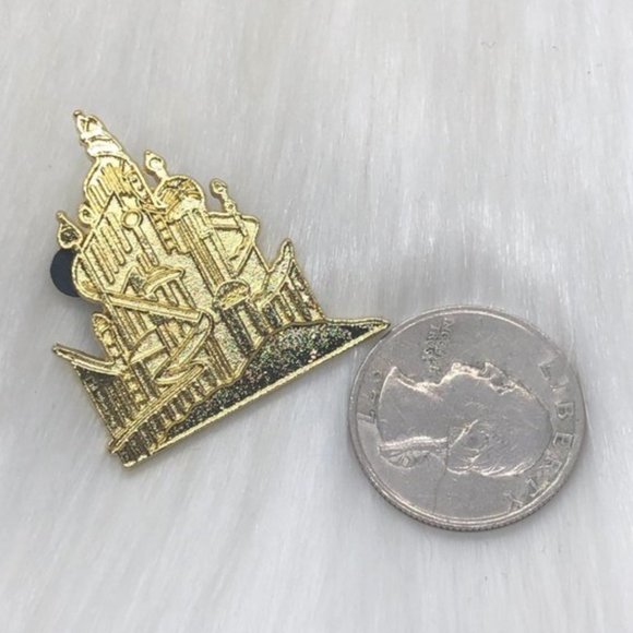 🔮 5/$25 Disney Little Mermaid‎ King Triton's Castle Pin - Picture 2 of 3